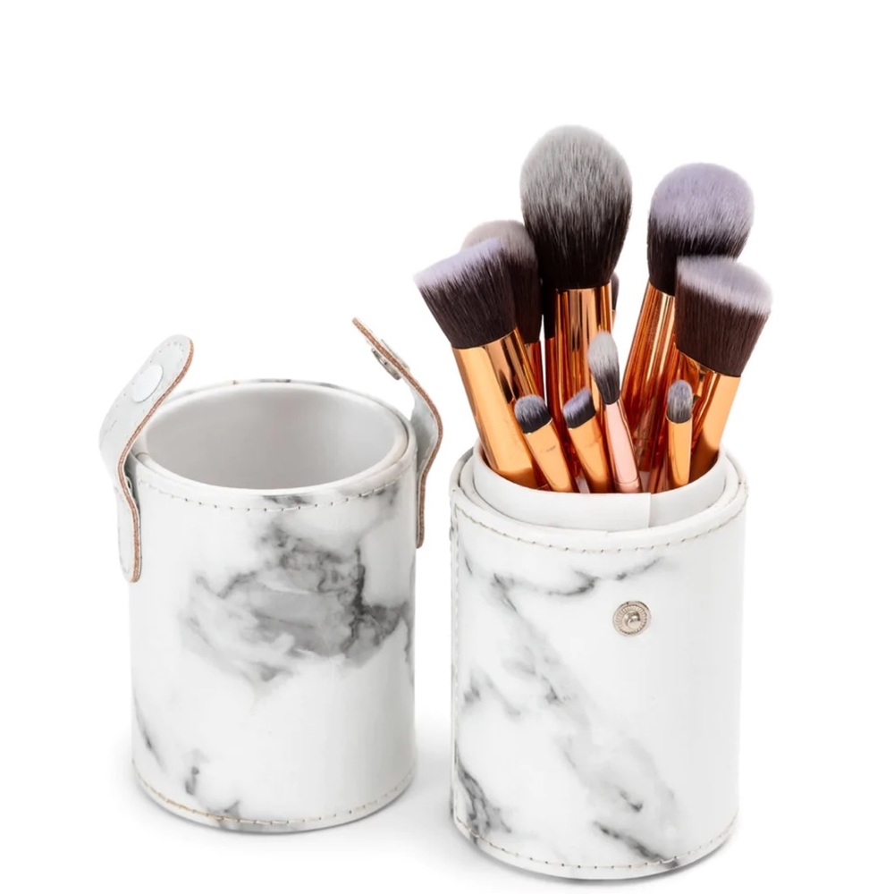 10 Piece Makeup Brush Set w/ Case